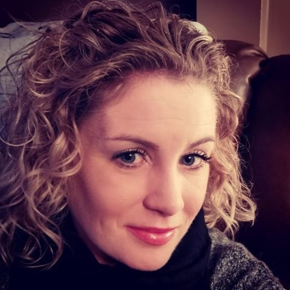 Meet your Posher, Kendra - Picture 1 of 1